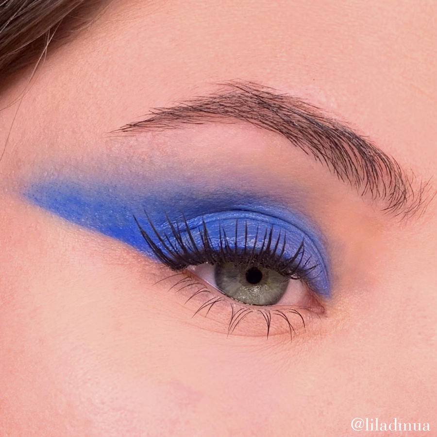 Fard à Paupières Bleu - Blue Eyeshadow