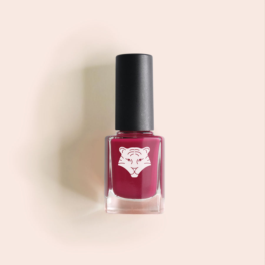 Vernis à ongles rouge framboise 222 BE YOUR HERO